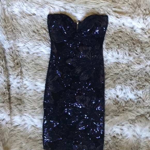 Gorgeous NWOT Navy Sequin Cocktail dress - Small - Picture 1 of 8